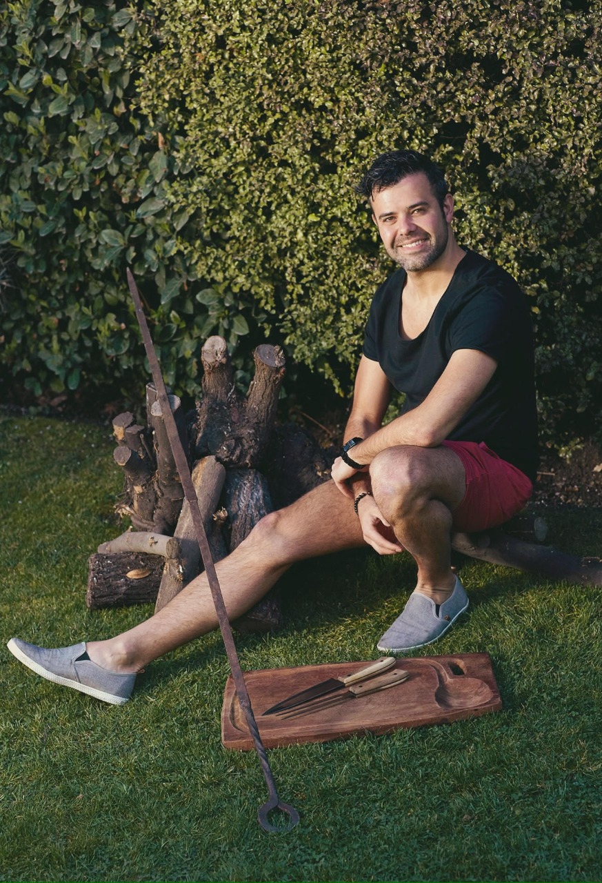 El parrillero Andres Experto abierTTo
